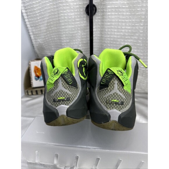(T5)Nike Lebron XII Dunkman Force Grey Black Green 684593-001 Size 10.5 -2014 main image 7